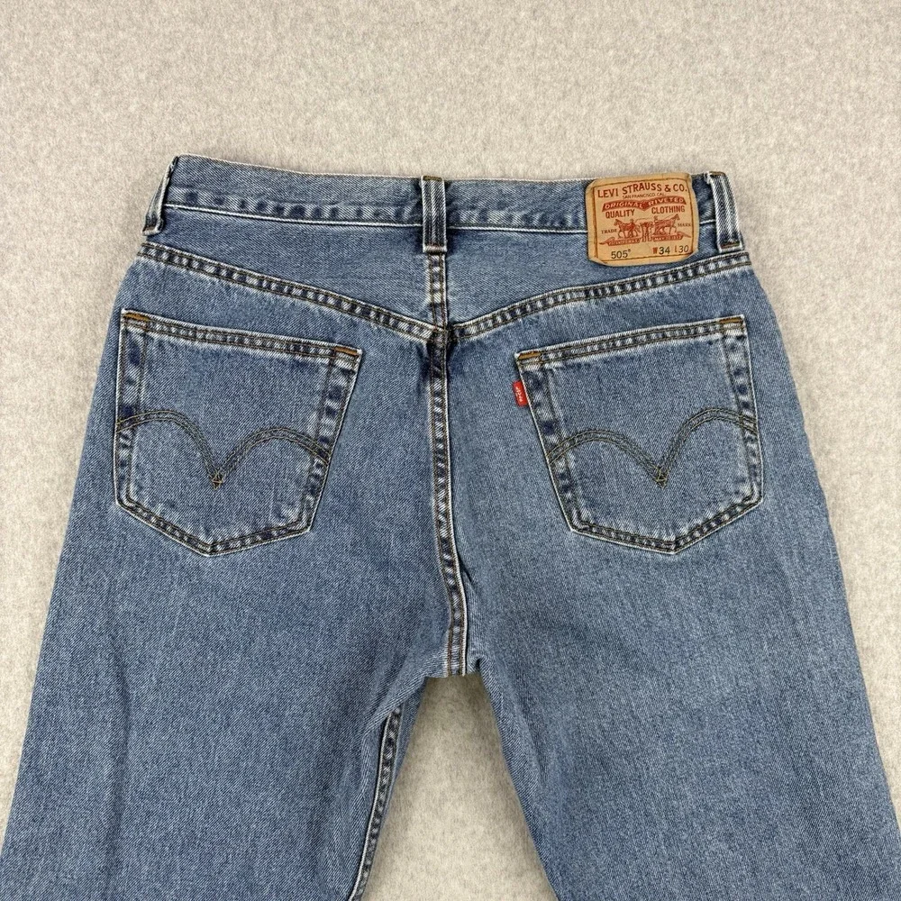 Vintage Levis Jeans Mens 34x30 Medium Wash 505 Regular‎ Straight Leg Denim Y2K